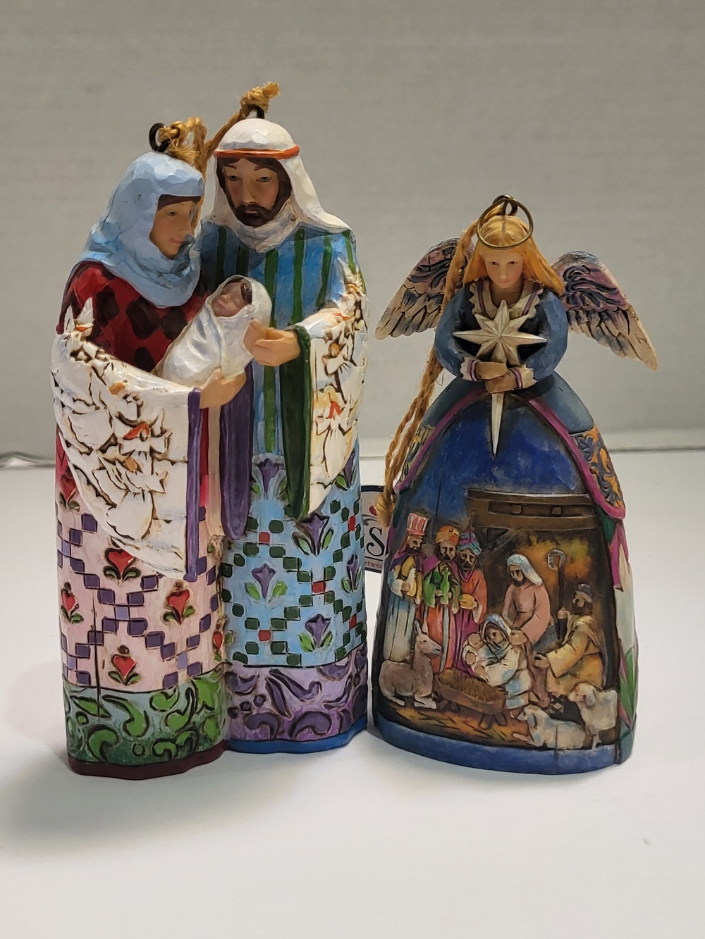 Jim Shore Heartwood Creek  2006/7 Angel & Nativity Ornament